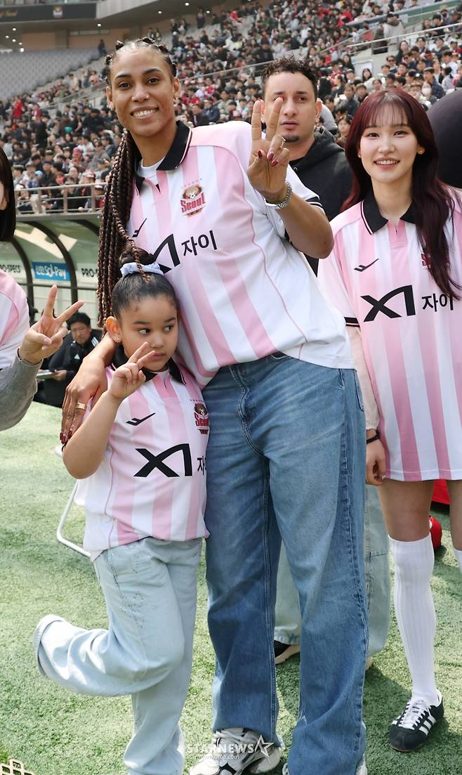 [B하인드★] 실바의 우승 부적, 송민규-야잔 제치고 클리말라 발에 철썩! 3,205일 상암 징크스 깬 FC서울 극장골!