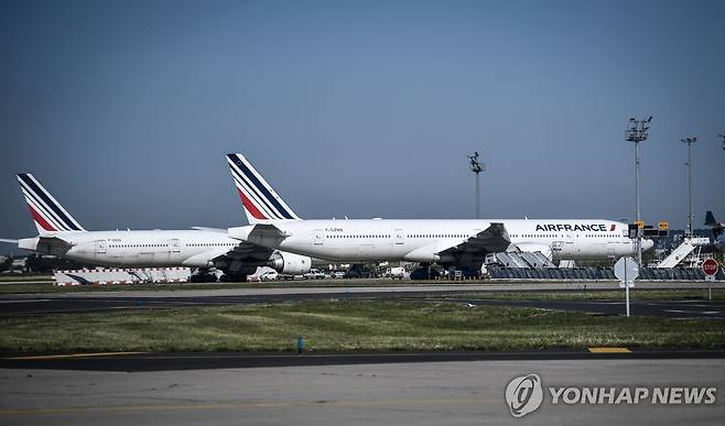 파리 인근 오를리공항에 주기된 에어프랑스 여객기들 [AFP=연합뉴스 자료사진. 재판매 및 DB 금지]