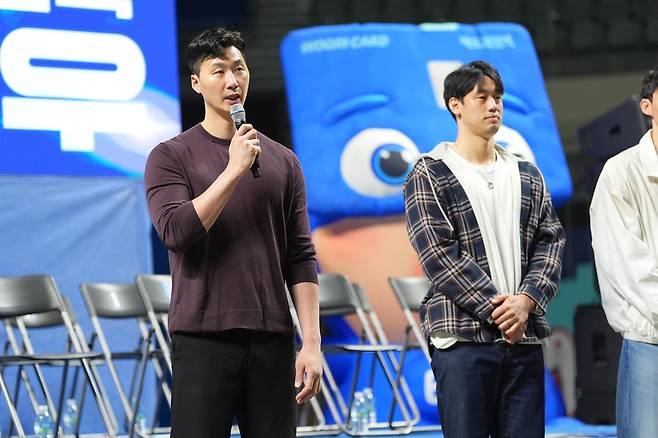 팬 미팅 자리에서 각오 밝히는 박철우 우리카드 감독 [우리카드 배구단 제공. 재판매 및 DB 금지]