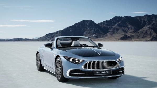 메르세데스-벤츠 코리아가 가격과 재고, 계약 전반을 본사 중심으로 통합 관리하는 새 판매 방식을 도입하며 국내 수입차 판매 구조 변화에 나선다. 사진은 메르세데스-마이바흐 SL 680 마누팍투어 익스클루시브 에디션./사진=메르세데스-벤츠코리아 제공