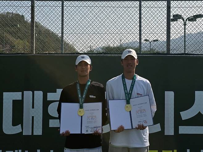 남자복식 우승 맹민석 최현태 조