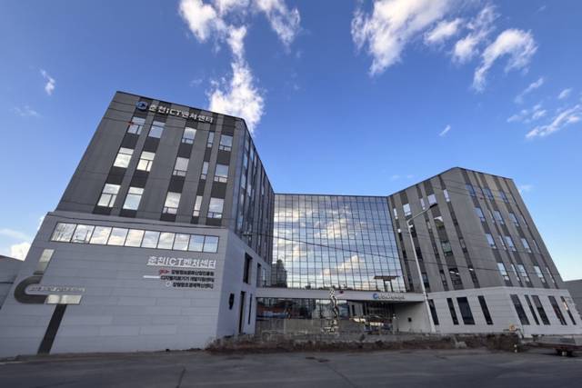 ▲ 강원창조경제혁신센터는 2일 한림대기술지주, 한림대춘천성심병원, 한림대의료·바이오융합연구원과 다자간 업무협약을 체결했다.