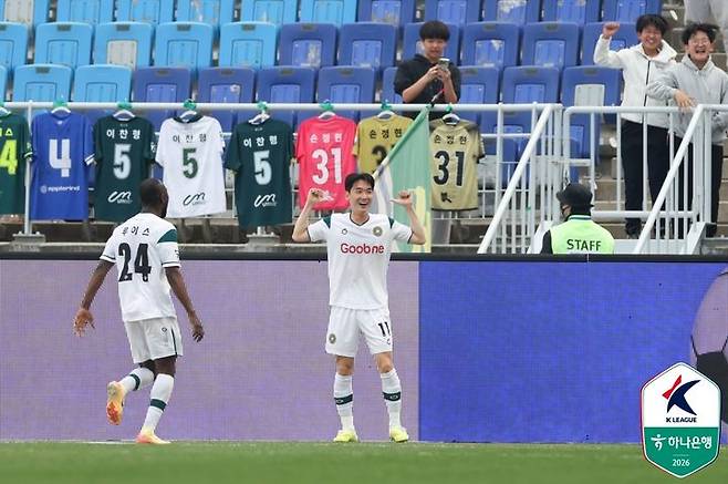 [서울=뉴시스] 프로축구 K리그2 김포FC의 이시헌. (사진=한국프로축구연맹 제공) 2026.04.12. photo@newsis.com *재판매 및 DB 금지