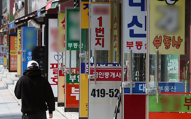 집주인과 공인중개사까지 동원해 전세 사기 행각을 벌인 일당이 경찰에 붙잡혔다.[사진｜뉴시스]