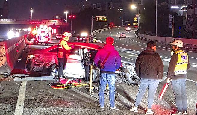 지난 9일 부평IC 사고 현장 [인천소방본부 제공. 재판매 및 DB 금지]