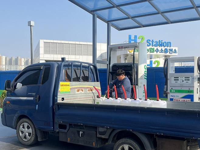 농협, 농업용 면세유 보조금 지원 4월말까지 연장 [농협 제공. 재판매 및 DB 금지]