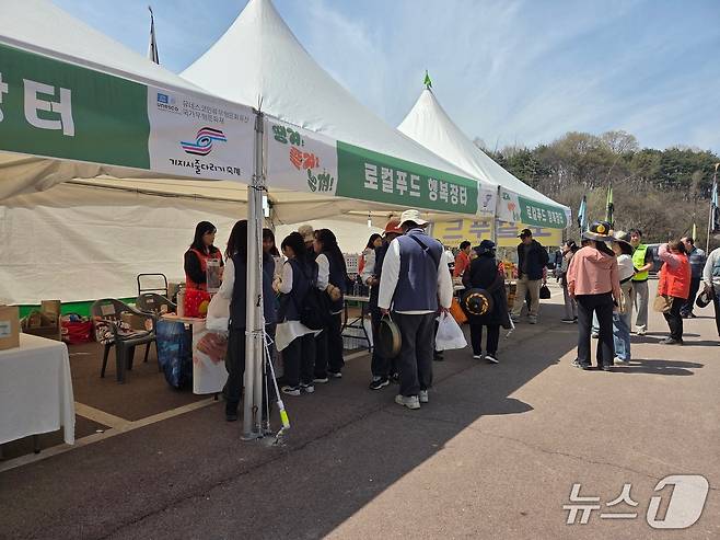 6차산업 직거래장터 모습(당진시 제공. 재판매 및 DB금지)2026.4.13/뉴스1