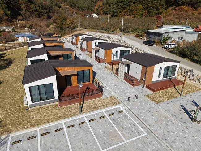 정주 여건 개선 사업을 통해 조성된 춘양면 서벽 1지구 임대주택 전경. /봉화군