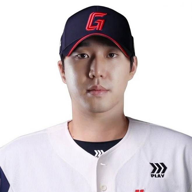 롯데 자이언츠 소속 프로야구 선수 최충연. 롯데 자이언츠