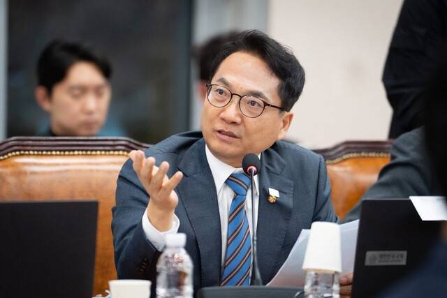 박선원 더불어민주당 의원이 지난 9일 국회 ‘윤석열 정권 정치검찰 조작 기소 의혹 사건 진상 규명 국정조사 특별위원회’ 전체회의에서 질의하고 있다. 박 의원 페이스북