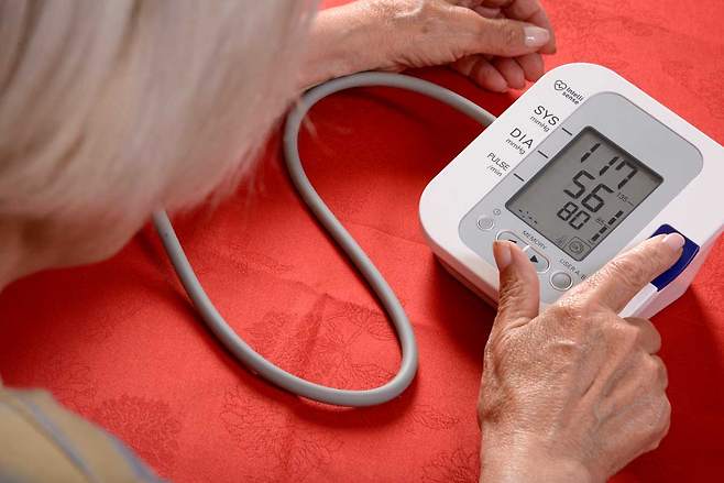 정상 체중군과 비교했을 때 과체중군은 고혈압 발생 가능성이 1.65배 높았다./사진=클립아트코리아