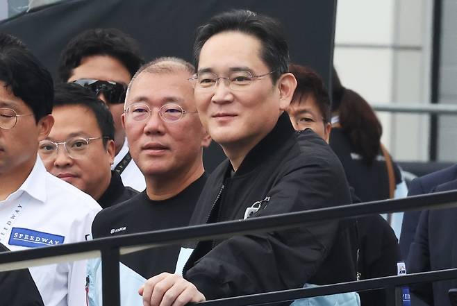 ▲ 정의선 현대차그룹 회장과 이재용 삼성전자 회장 [연합뉴스]&nbsp;