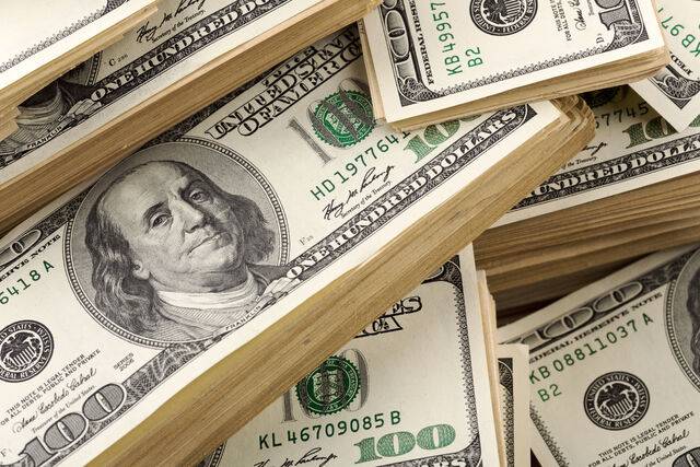 표본점검 결과 2023년 기준 해외금융재산을 5억원 넘게 보유한 65세 이상 노인 624명 가운데 9명이 기초연금을 받은 것으로 나타났다. 클립아트코리아