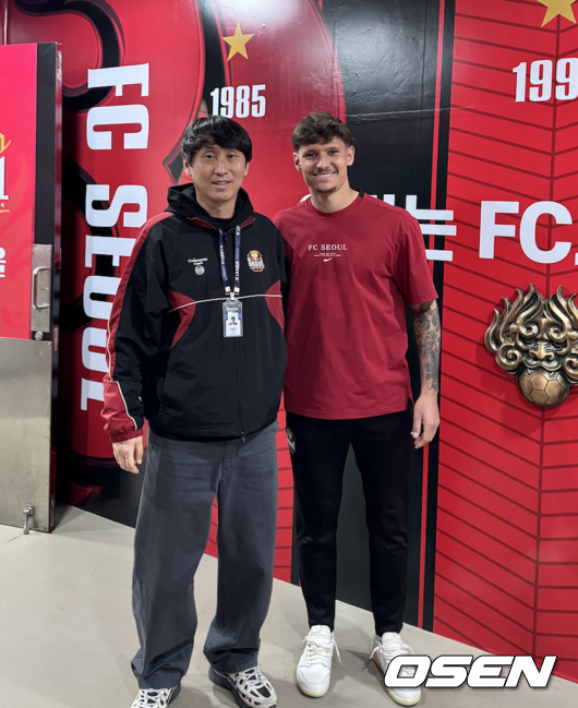 [사진] 박혁순 디렉터와 클리말라