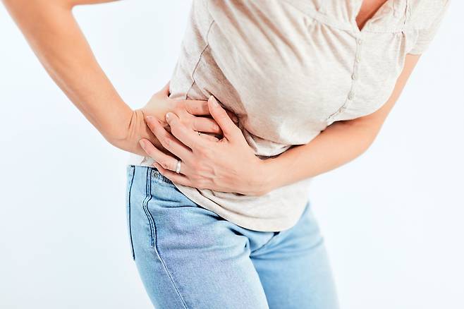 13일 한국소비자원은 식중독균이 검출된 제품을 제조·판매한 3개 사업자에게 해당 제품의 재고 폐기와 조리 시설 위생 관리 강화를 시정 권고했다. 게티이미지뱅크