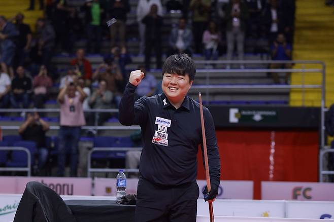 승리 후 주먹을 쥐어 보이는 조명우 [대한당구연맹 제공. 재판매 및 DB 금지]