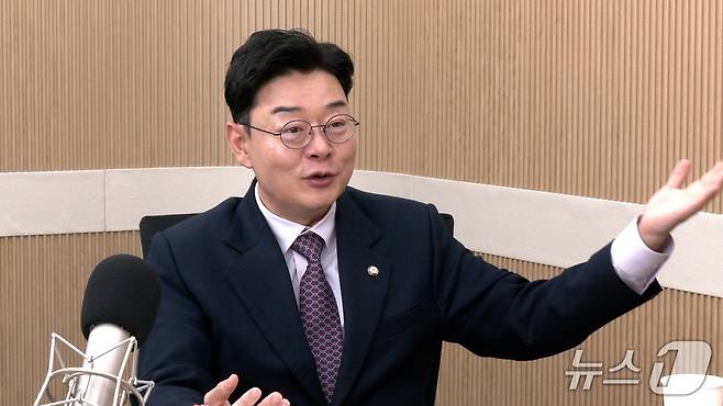 뉴스1TV '팩트앤뷰'에 출연한 김성원 국민의힘 의원. 2026.4.14./뉴스1