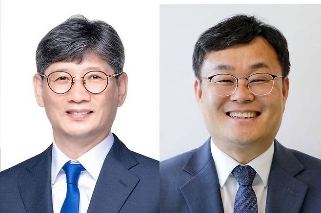 왼쪽부터 최훈식 현 장수군수, 장영수 전 장수군수. *재판매 및 DB 금지