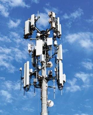 완전 자율주행·휴머노이드 로봇 등 차세대 인공지능(AI) 기술이 발전하면서 데이터를 빠르고 안정적으로 주고받을 수 있는 통신망의 중요성이 커지고 있다. GETTYIMAGES