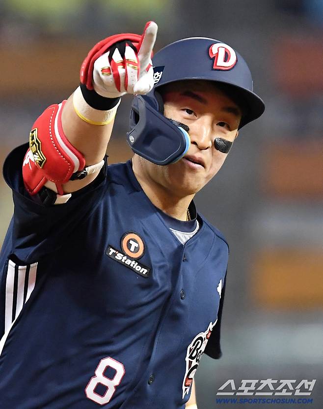 14일 인천 SSG랜더스필드에서 열린 SSG와 두산의 주중 3연전 첫 번째 경기. 4회 투런 홈런을 날린 두산 손아섭. 인천=송정헌 기자songs@sportschosun.com/2026.04.14/