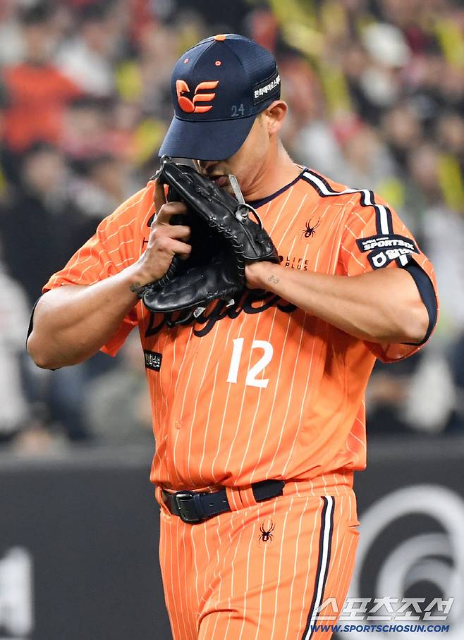 10일 대전 한화생명볼파크에서 열린 한화와 KIA의 경기. 한화 에르난데스가 마운드에서 내려오고 있다. 대전=박재만 기자 pjm@sportschosun.com/2026.04.10/