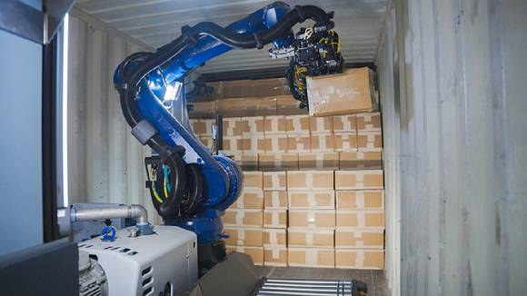 쿠팡이  AI 로봇 스타트업인 콘토로에 투자해 인공지능(AI) 기반 자율 로봇 사용을 확대하고 있다. [사진=쿠팡]