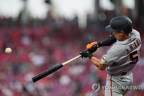 오늘(15일) 신시내티 레즈전에 출전한 샌프란시스코 자이언츠 이정후. [사진 제공 연합뉴스]