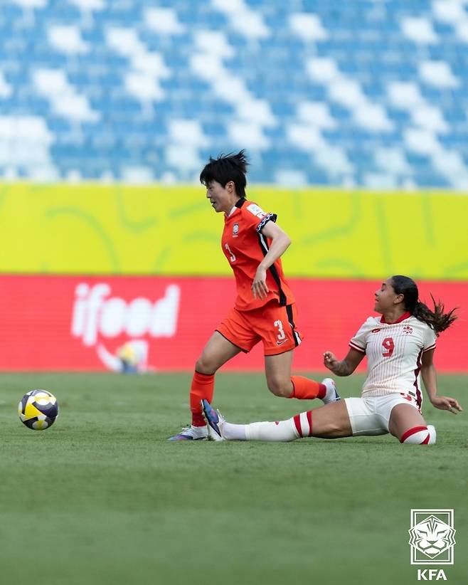 ▲ 신상우호는 내년 브라질에서 열리는 FIFA 여자 월드컵을 대비하고 있다. 개최국에서 미리 뛰어볼 수 있던 이번 원정에서 한국은 브라질과 1차전에서 1-5 패배에 이어 캐나다에도 1-3으로 져 세계 강호와 격차를 확인했다. ⓒ대한축구협회