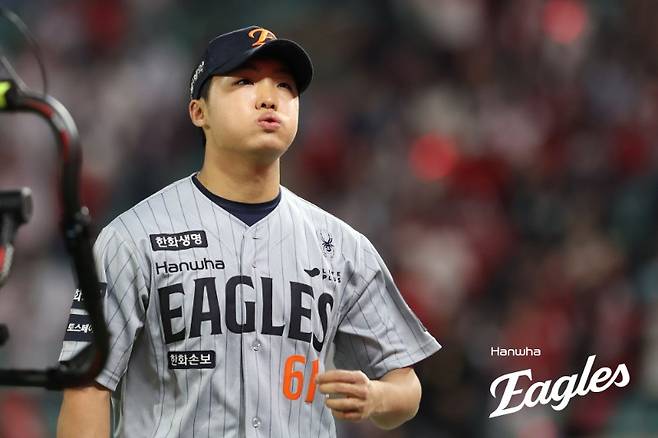 2026시즌 개막 후 10경기 3홀드 평균자책점 9.45로 부진에 빠진 한화 이글스 투수 정우주. 사진 한화 이글스