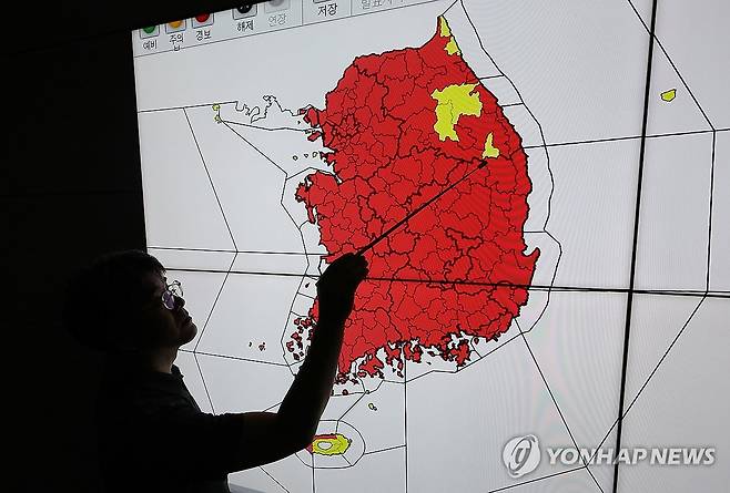 지난해 폭염 특보 상황 [연합뉴스 자료사진]