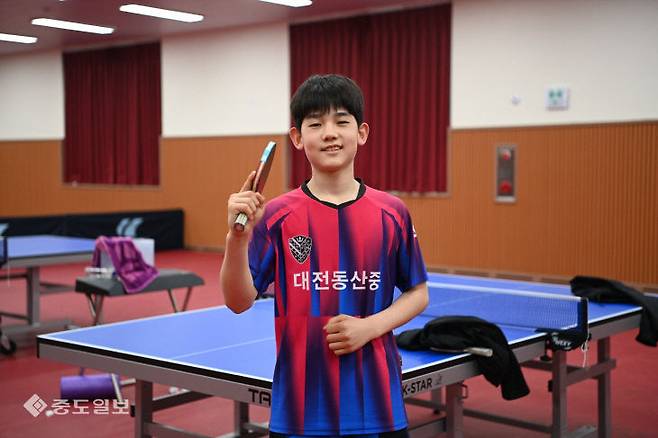 이준호(대전동산중 2)선수가 연습을 마치고 사진 촬영을 위해 포즈를 취하고 있다. 금상진 기자