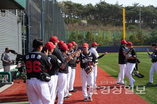 ▲ 울산웨일즈는 15일 함평챌린저스필드에서 열린 KIA타이거즈와의 경기에서 12대7로 승리했다. 울산웨일즈 제공