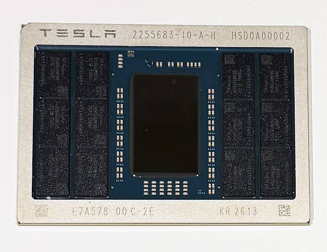 AI5 칩 이미지 /일론머스크 X