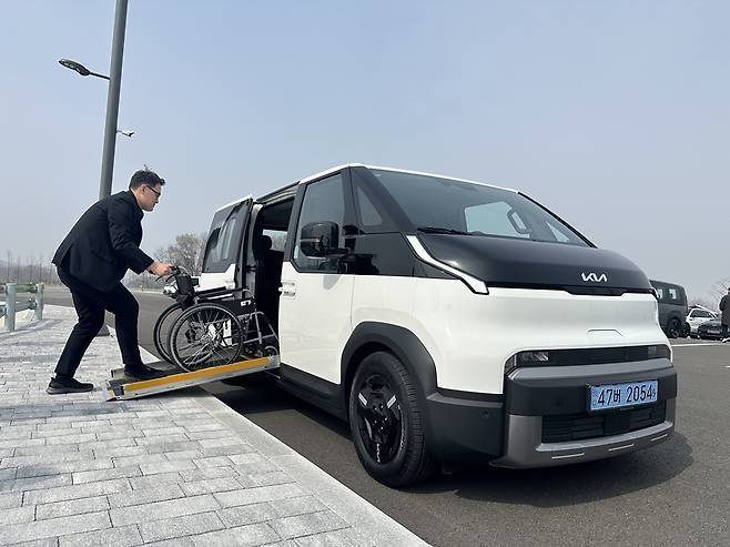 기아 PV5 웨이브