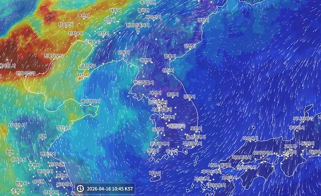 16일 오전 10시45분 기준 천리안위성 2B호가 관측한 지상 1.5km 상공의 바람. 남고북저형의 기압계 배치로 동풍 계열의 바람이 불고 있다. 국립환경과학원.