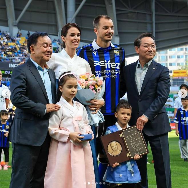 인천 명예시민에 선정된 인천 유나이티드의 몬테네그로 공격수 스테판 무고사. 사진 무고사 인스타그램