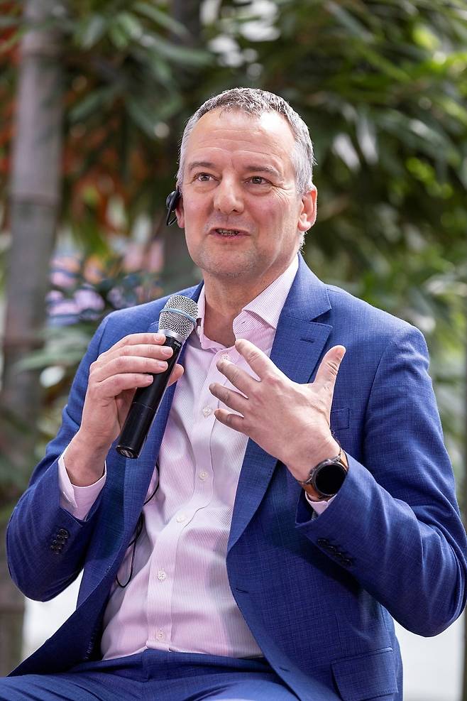 버진애틀랜틱 최고경영자 코닐 코스터(Corneel Koster)