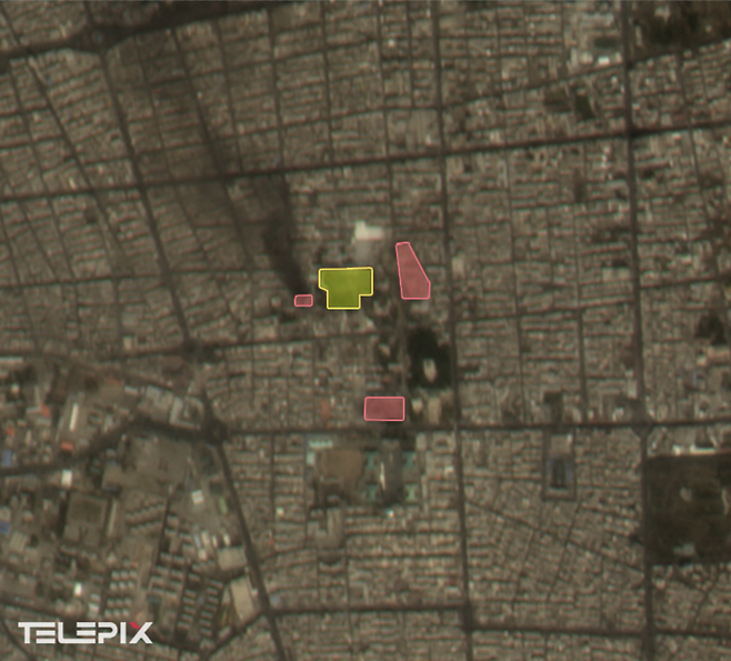 이란 테헤란 인근 파스퇴르 거리 위성영상에서 지도부 관련 시설(노란색)과 주변에 피해 입은 것으로 추정되는 건물(붉은색)을 표시한 모습. [텔레픽스]