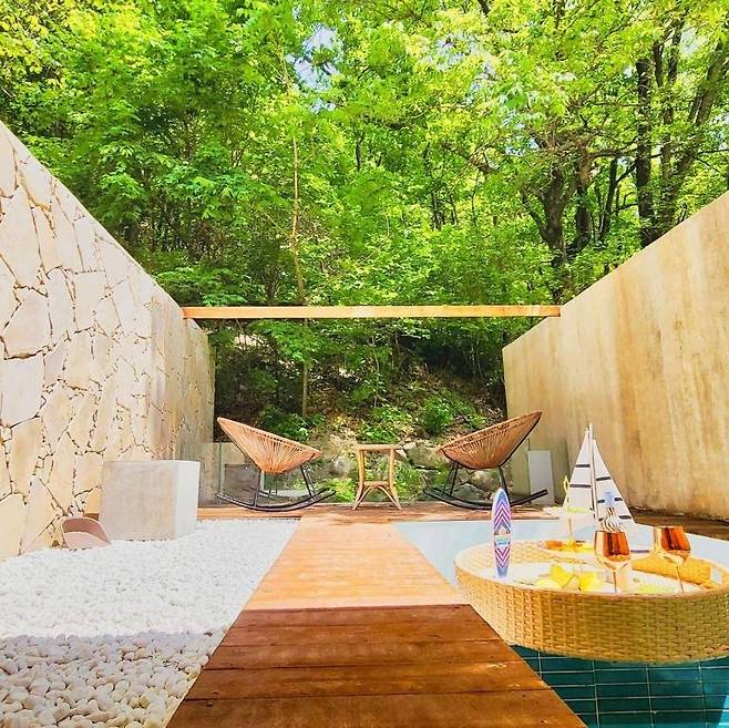 인제, 속초 플로팅웨일 설악도적폭포스테이