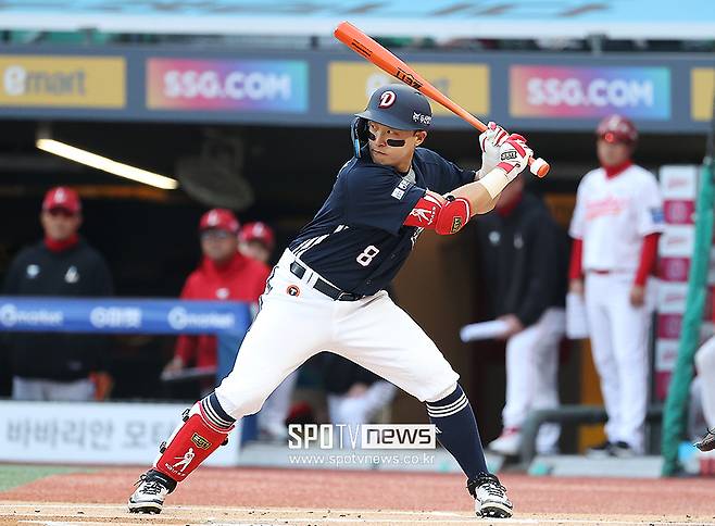 ▲ 손아섭은 이적 후 두 경기에서 5번의 출루를 하며 두산 공격의 윤활유 몫을 해내고 있다 ⓒ곽혜미 기자