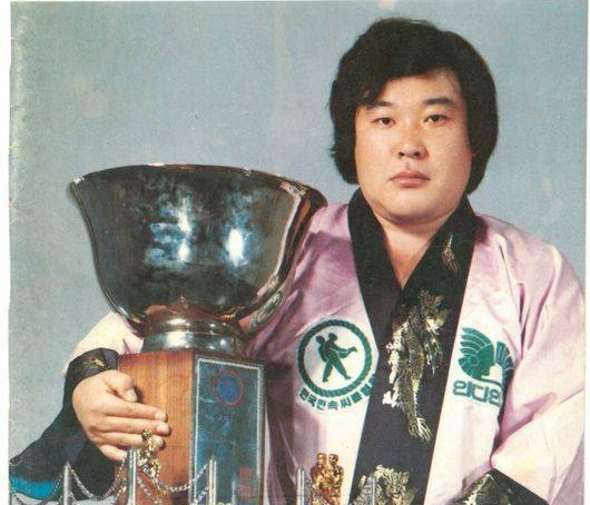 ◇사진=박승한 씨름연구소 소장 제공(사진은 생전 고인이 씨름연구소에 기증한 것이다.)