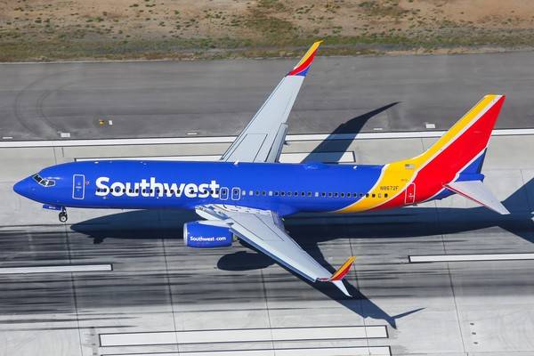 미국 로스앤젤레스 국제공항에 있는 사우스웨스트항공 여객기 보잉 737-800. 사진=셔터스톡