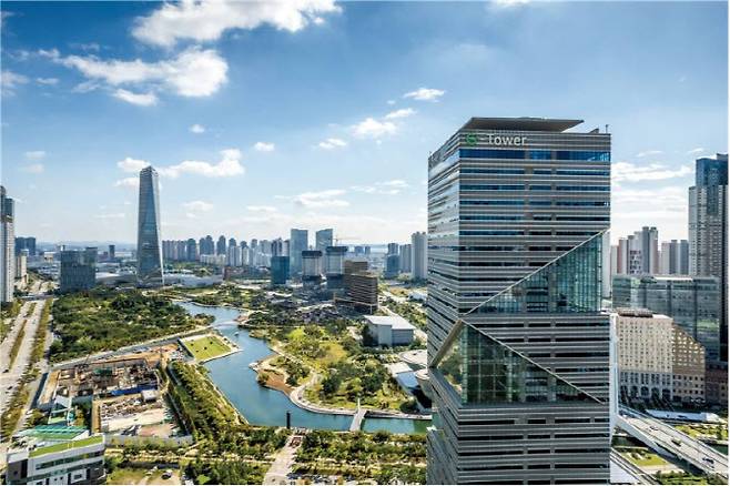 인천경제청이 입주한 인천 송도 G타워 전경.