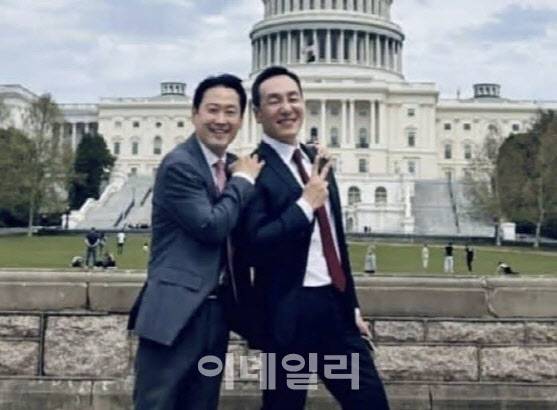 김종혁 전 국민의힘 최고위원이 15일 사회관계망서비스(SNS)에 장동혁 대표의 미국 방문에 대한 비판 글을 올리며 첨부한 사진. (사진=김종혁 전 국민의힘 최고위원 SNS 갈무리)