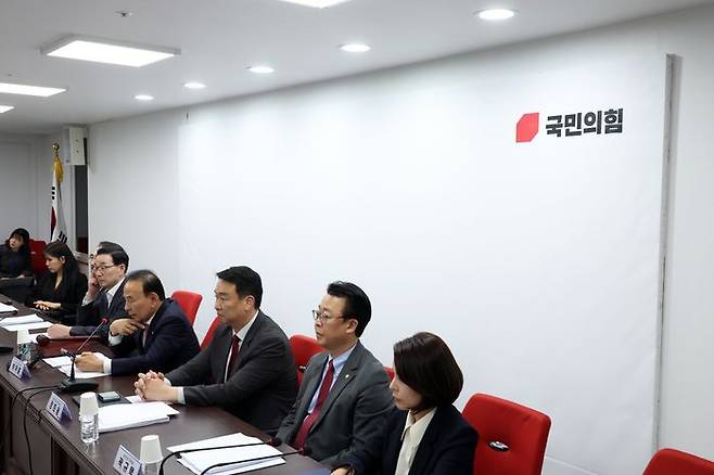 박덕흠 국민의힘 공천관리위원장이 지난 2일 서울 여의도 당사에서 열린 공천관리위원회 회의에서 발언하고 있다. ⓒ 뉴시스