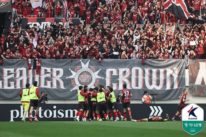 올 시즌 초반 7경기 연속 무패로 질주 중인 FC서울이 18일 대전하나시티즌을 상대로 8경기 무패에 도전한다. 서울은 전북, 울산 등 우승권 경쟁자들을 연파하며 질주 중이다. 사진 프로축구연맹