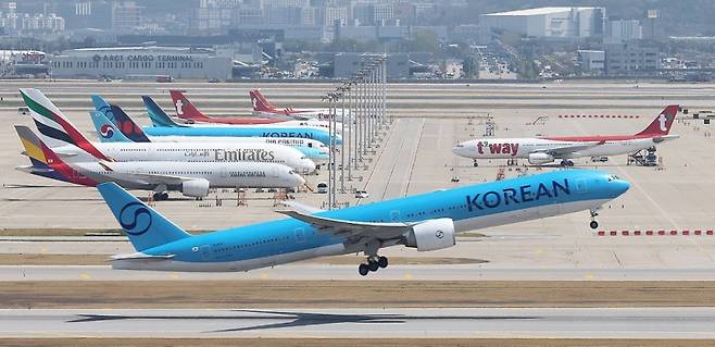 인천국제공항에서 이륙하는 대한항공 항공기. 연합뉴스