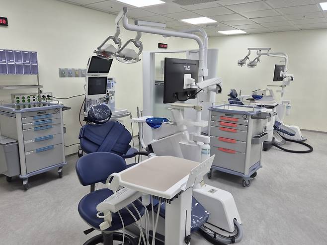15일 서울 강서구 서부장애인치과병원에 전신마취실이 마련돼 있다. 정유나 기자