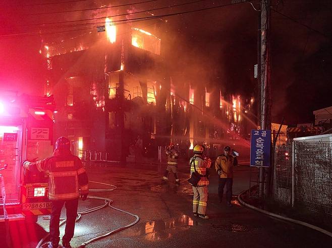 고양시 관산동 화재 [고양 소방서 제공, 재판매 및 DB 금지]