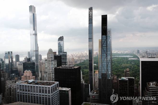 뉴욕 맨해튼 부촌의 마천루들  [AFP=연합뉴스. 재판매 및 DB금지]